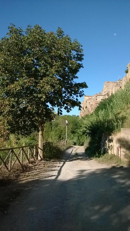 Casa Dei Lavatoi Pitigliano Apartment ภายนอก รูปภาพ