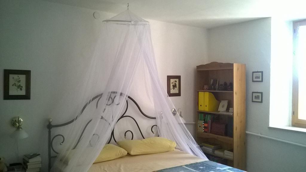 Casa Dei Lavatoi Pitigliano Apartment ภายนอก รูปภาพ
