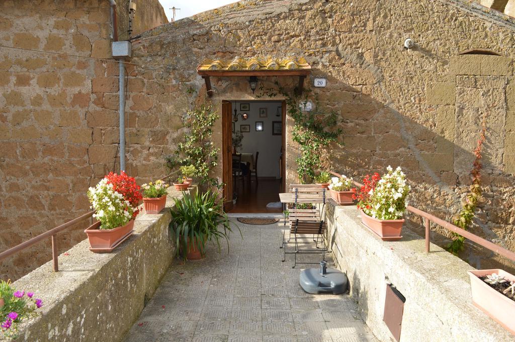 Casa Dei Lavatoi Pitigliano Apartment ภายนอก รูปภาพ
