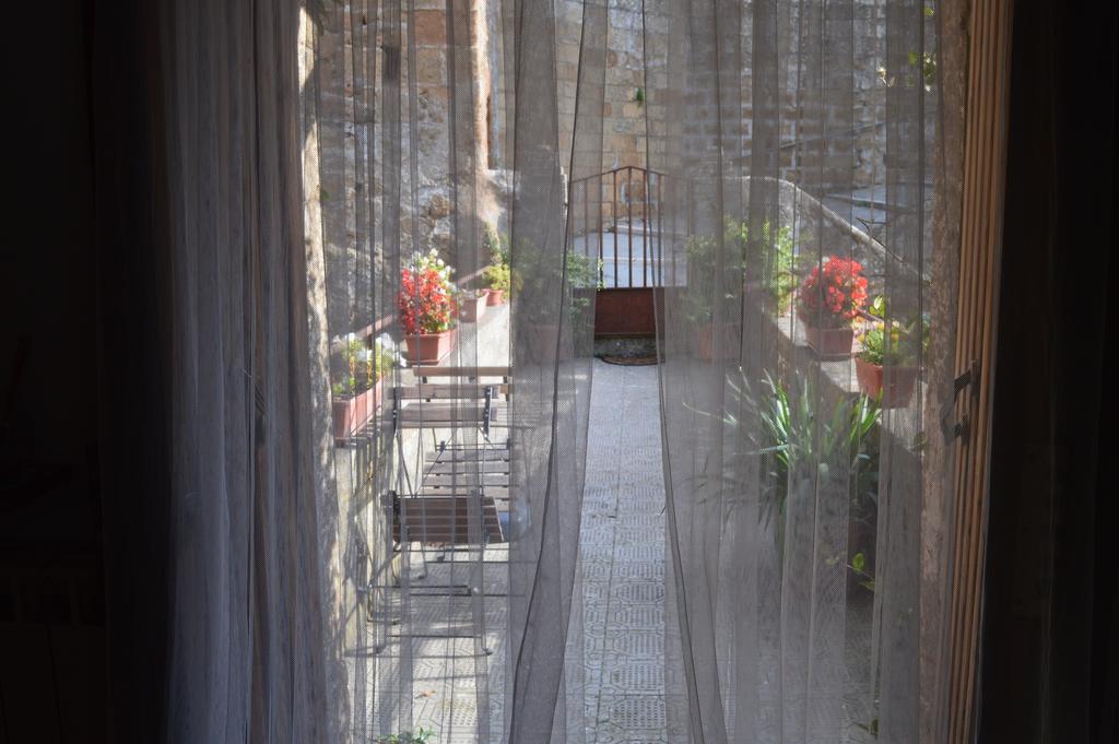 Casa Dei Lavatoi Pitigliano Apartment ภายนอก รูปภาพ