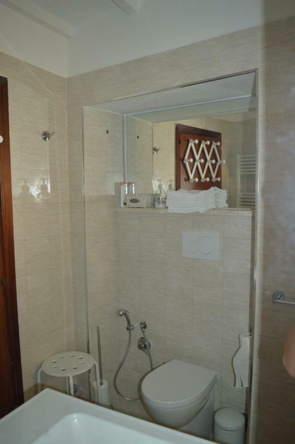 Casa Dei Lavatoi Pitigliano Apartment ภายนอก รูปภาพ
